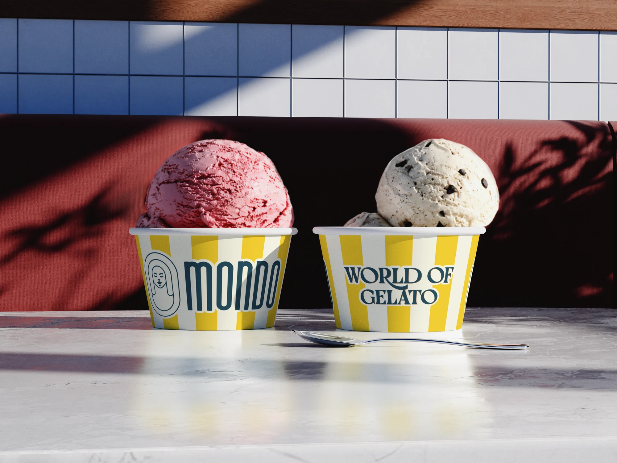 Mondo Summer Edition: Gelato-Becher mit gelb-weißem Packaging im sommerlichen Set